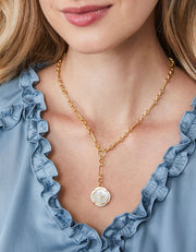 Orla Round Necklace in Mother of Pearl