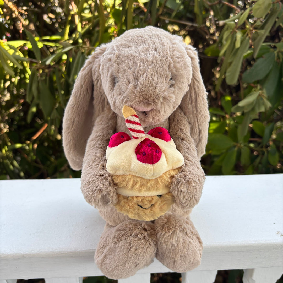 Jellycat Bashful Beige Birthday Bunny