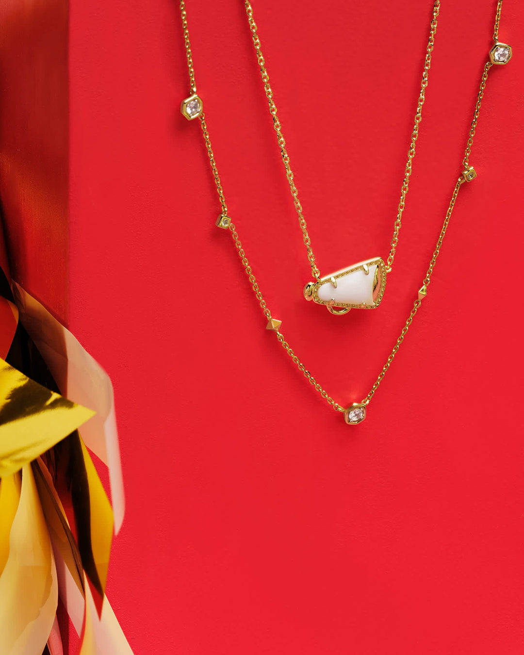 Kendra Scott Cheer White Mother of Pearl Pendant Necklace