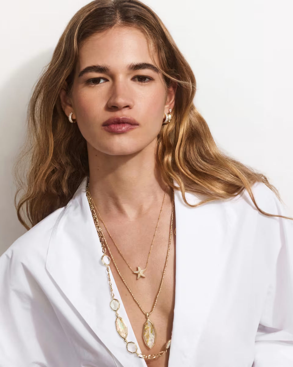 Kendra Scott Parker Starfish Gold Pendant Necklace in Natural Mother of Pearl