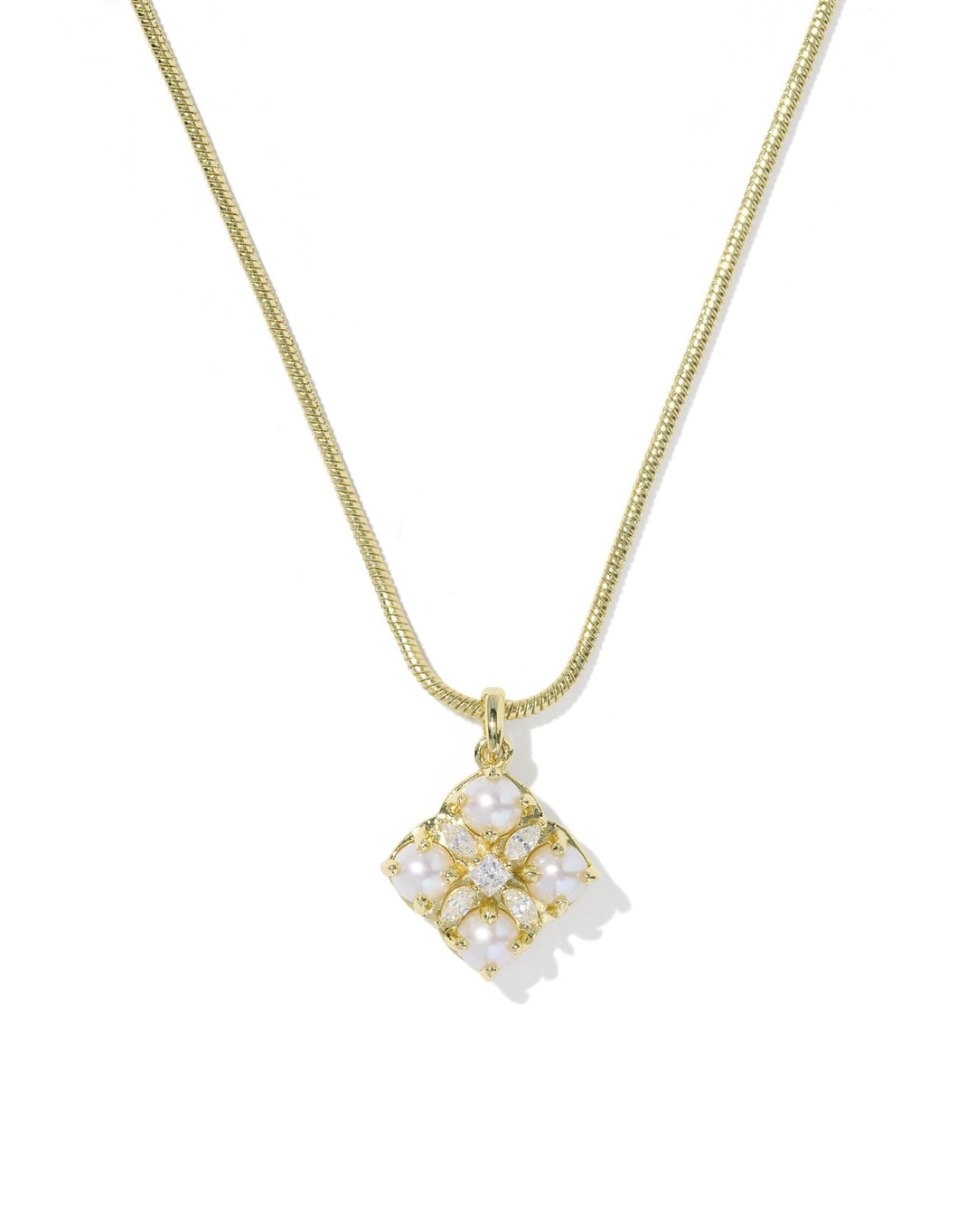 Kendra Scott Dira Pearl Gold Short Pendant Necklace in Freshwater Cultured Pearl